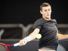 Лазаров отпадна в първия кръг на квалификациите в Прага
