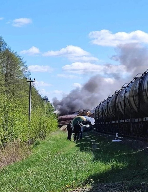 Взривно устройство избухна на железопътни релси в района на Брянск РФ
