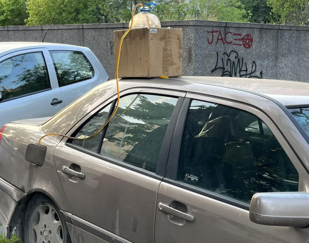 TD Снимка на лек автомобил качена в една от пловдивските фейсбук