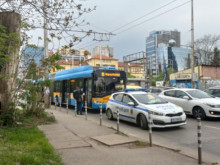 Момиче пострада при инцидент с тролейбус в София