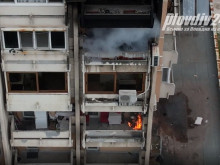 Вижте ексклузивни кадри от пожара в центъра на Пловдив