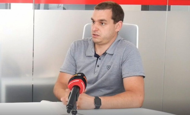 </TD
>Лидерът на БСП-Пловдив с реакция във фейсбук относно отказа на Търговския