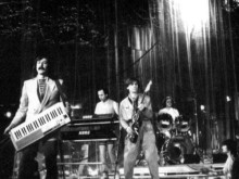 Тео Ушев: Ченгета искаха да набият деца в Пловдив на концерт на "Щурците", Маричков им тегли една майна и ги изгони
