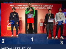 България в "Топ 10" по медали на Европейското за младeжи по бокс