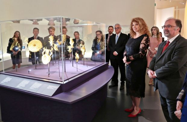 Вицепрезидентът Илияна Йотова откри в Британския музей в Лондон изложба