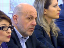 Томислав Дончев на срещата с БСП: Парламентарната република е поставена под въпрос