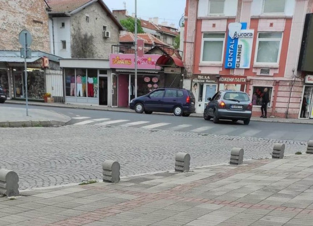 </TD
>Мазна чалга, а после брутално нарушение. Така читател на Plovdiv24.bg