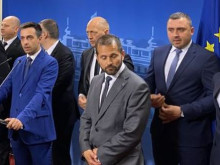 "Възраждане": Спряхме безумна наредба, която щеше да навреди на бизнеса