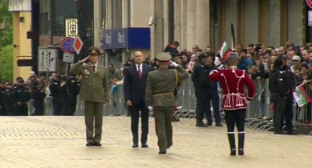 Започна военният парад по повод Деня на храбростта и българската армия