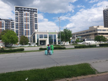 Две жени с бебе в количка с изключително глупава и опасна постъпка в Пловдив
