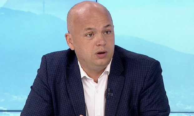 Симов: ПП и ДБ направиха Борисов да изглежда разумен политик