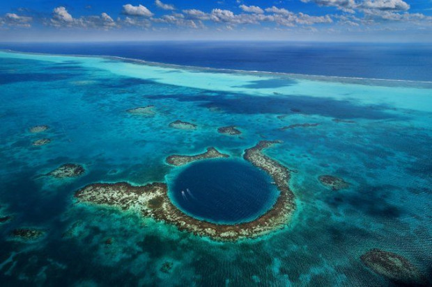 Намерена бе дупка за която се смята че е втората най дълбока в света  Водени