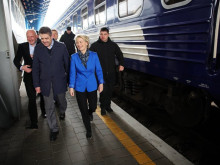 Председателят на ЕК отново е в Киев