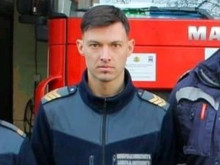 Пожарникар седна в ресторант, наложи се да си припомни професията