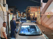 Иззети са музикални уредби при операция на полицията в Сливен и Котел
