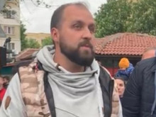 Домоуправителят на блока, в който живееха загиналите младежи: Тук е непрекъснато рали