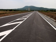 Временно е ограничено движението от км 128 до км 140 по път Е79 в посока Враца