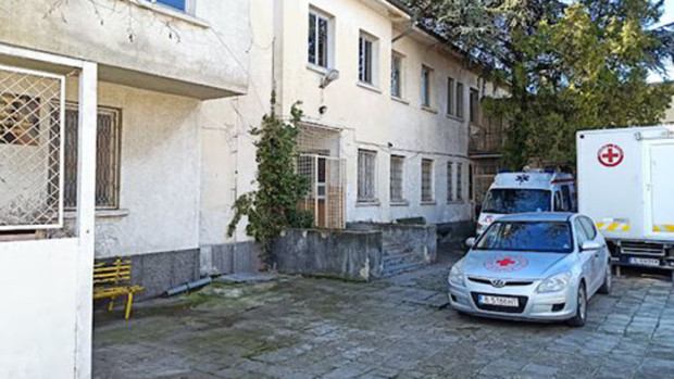 Полицията залови мъжете, разбили Тубдиспансера във Варна