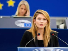 Цветелина Пенкова, евродепутат:  Не подкрепям доставките на оръжия за Украйна