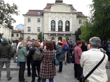 Пловдивчани отново се събраха на протест пред Община Пловдив за Панаира