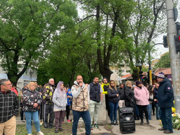 Граждани блокираха бул. "Сливница": Искаме адекватни мерки от Столичната община