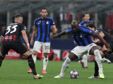 Интер взе комфортна преднина в първия полуфинал с Милан