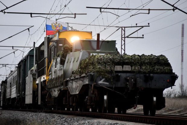Русия твърди, че е спряла украински диверсии с четири бронирани влака