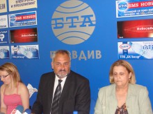 Миниреферендумът за новите имена в "Тракия" започна