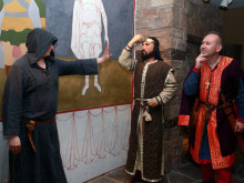 Персонажи от Средновековието посрещат посетители в Нощта на музеите във Велико Търново