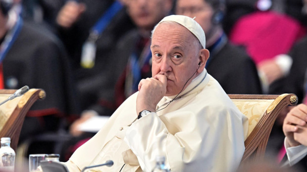 Папата може да приеме Володимир Зеленски във Ватикана на 13 май
