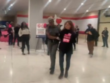 Арестуваха актриса по време на протест