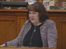 Росица Велкова: Фискалният резерв на страната намалява