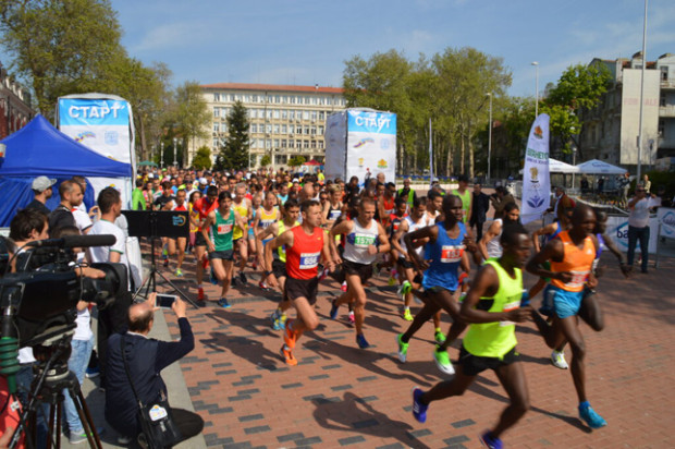 Рекорден брой участници ще бягат на тазгодишния маратон "Варна"