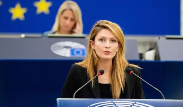 Цветелина Пенкова: Българските политически драми изглеждат притеснително в Брюксел