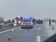 Поредна тежка катастрофа на АМ "Струма", очевидци съобщават за загинал