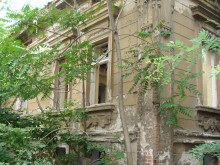 Бездомници се настаниха в къща паметник на културата