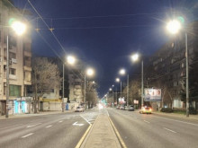 В Бургас поетапно модернизират осветлението в кварталите