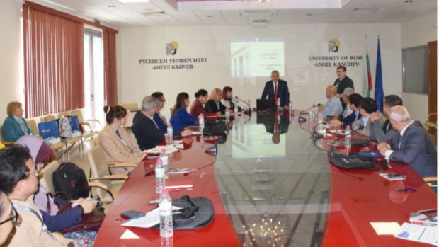 TD Международна Еразъм седмица беше открита в Русенския университет днес Тя