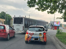 Шофьор на градския транспорт в Пловдив с рискова маневра, хората обаче го защитиха