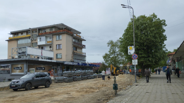 TD Кметът на Карлово настоява до две седмици ремонтът на участък