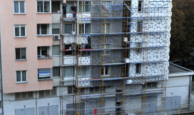 TD Около 200 стари панелни блока в Бургас бяха обновени
