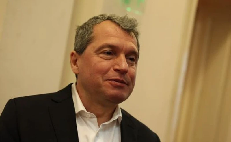 Тошко Йорданов: Ако президентът смята, че е по-добре да има опит за правителство, трябва да даде третия мандат на ИТН