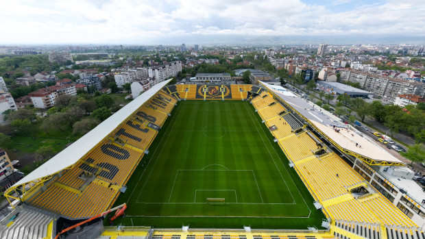 </TD
>Спешна среща за стадион Христо Ботев свиква кметът на Пловдив