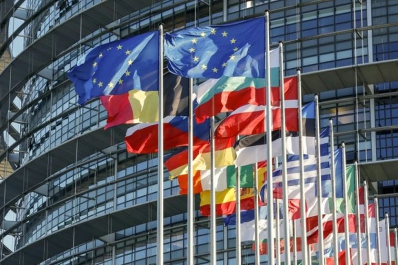 Европейската комисия представи предложения за реформа на митническия съюз за ЕС