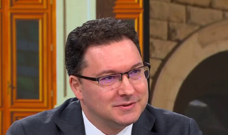 Даниел Митов: Като стане нещо в държавата, всички търсят Бойко Борисов