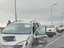 Три автомобила са катастрофирали на моста при "Мосю Бриколаж" в "Люлин"