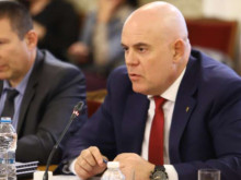 Иван Гешев излиза в отпуск