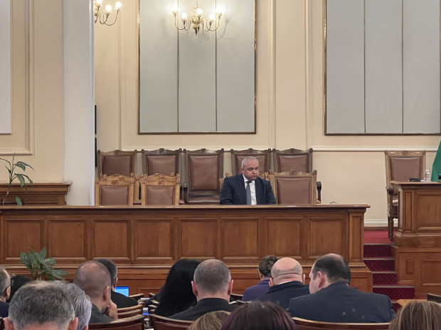Депутатите изслушват служебният министър на вътрешните работи Иван Демерджиев в