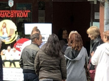 Напрежение и опашки пред офиси на телевизионeн оператор заради подмяна на приемници