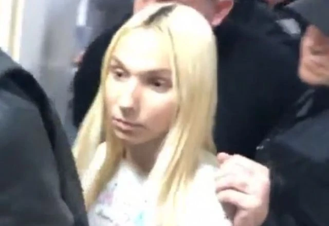 Тротинетката: Само не в ареста, там ме третират като мъж